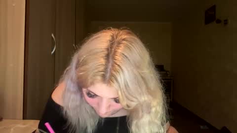 sunshinyflash online show from November 2025 06:11:02 PM