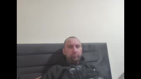 super42835015 online show from April 2026 05:00:01 PM