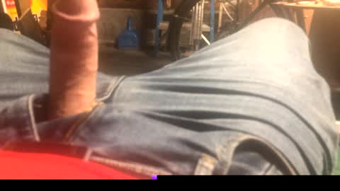 Snapshot of superfine0008 chatting on December 2024 04:43:01 AM Superfine0008 online show from December 2024 04:43:01 AM