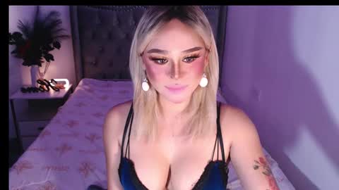 CARMINA online show from February 2025 01:02:01 AM