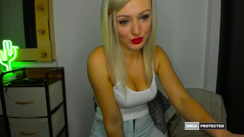 Natalie online show from June 2026 05:19:01 PM