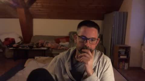 supersquirrel81 online show from November 2025 06:35:02 AM