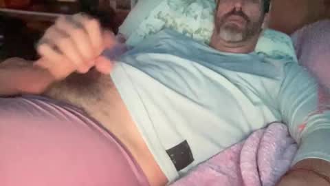 SurfGuy82 online show from October 2025 04:37:02 AM