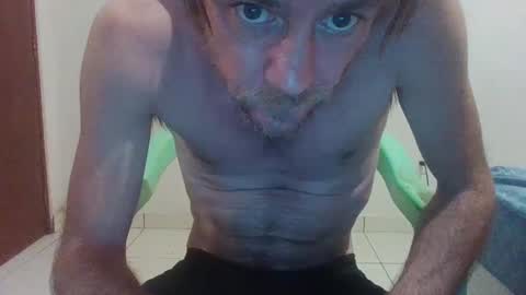 Snapshot of surfsup34 chatting on December 2024 01:53:01 AM surfsup34 online show from December 2024 01:53:01 AM