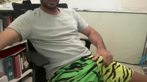 Snapshot of surftravel chatting on February 2025 08:07:02 PM surftravel online show from February 2025 08:07:02 PM