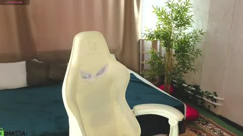 Snapshot of susan__clark chatting on May 2026 01:56:02 AM Annie online show from May 2026 01:56:02 AM