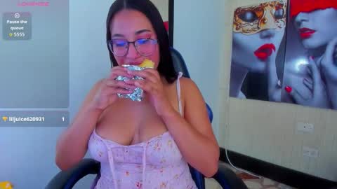 Snapshot of susan_moore29 chatting on November 2025 08:19:02 PM susan online show from November 2025 08:19:02 PM