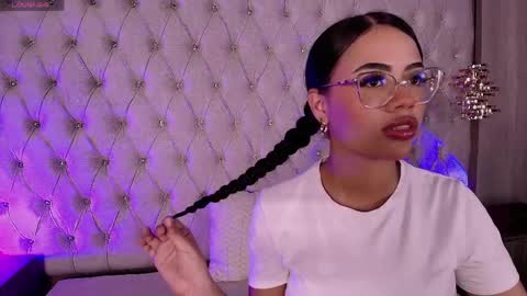 susan_voltaire online show from May 2026 04:58:02 PM