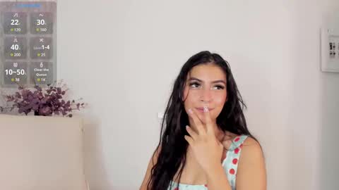 Snapshot of susana__sanchez chatting on February 2025 01:57:01 PM  SUSANA  online show from February 2025 01:57:01 PM