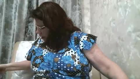 SusanaAhSun online show from September 2025 11:01:01 AM