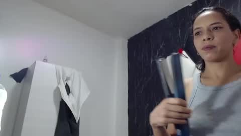 susanleroy online show from December 2024 04:30:02 PM