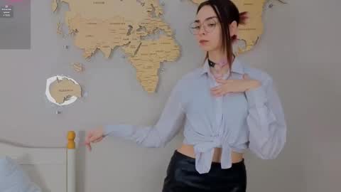 Snapshot of susannahtrojahn chatting on February 2026 03:19:02 PM susannahtrojahn online show from February 2026 03:19:02 PM