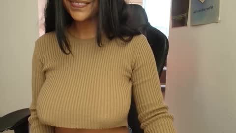 Snapshot of susanrhodes_ chatting on October 2025 10:58:02 AM Susan Rhodes online show from October 2025 10:58:02 AM