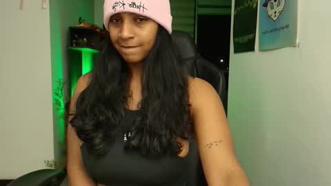 Snapshot of susanrhodes_ chatting on November 2025 02:39:02 AM Susan Rhodes online show from November 2025 02:39:02 AM