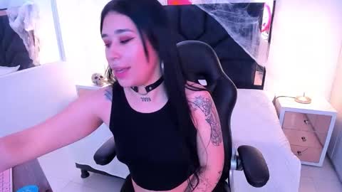 susanvilla online show from October 2025 07:36:02 PM