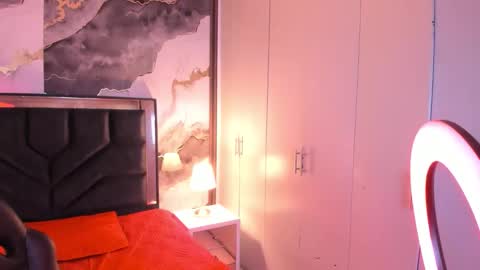 susanvilla online show from November 2025 09:02:01 PM