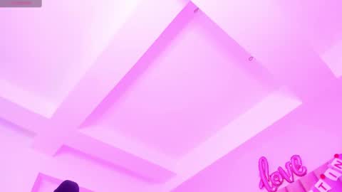 Sussan Nicole  online show from February 2025 12:23:02 PM