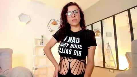 Sussan Keller online show from October 2025 04:07:02 PM