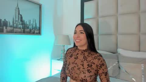 sussyfoxx_ online show from March 2026 06:01:02 PM