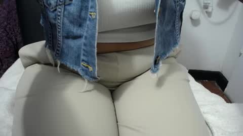 Snapshot of susy_perverttt chatting on June 2026 02:54:01 PM susy_perverttt online show from June 2026 02:54:01 PM