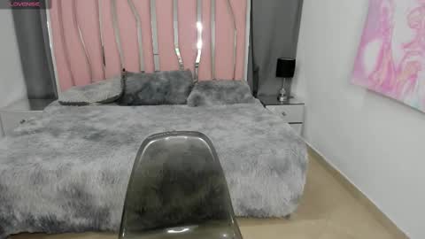 Susy online show from March 2025 06:45:02 PM