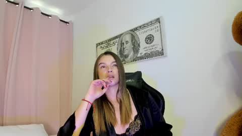 Snapshot of suzan__cooper2 chatting on June 2026 05:06:02 PM suzan__cooper2 online show from June 2026 05:06:02 PM