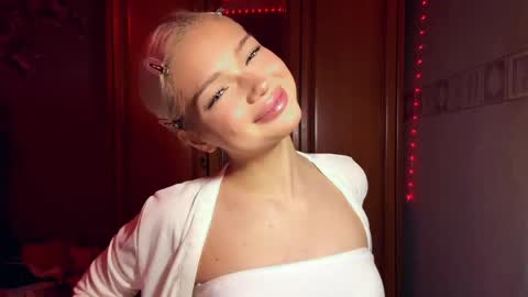 Stacy online show from April 2026 09:09:02 PM