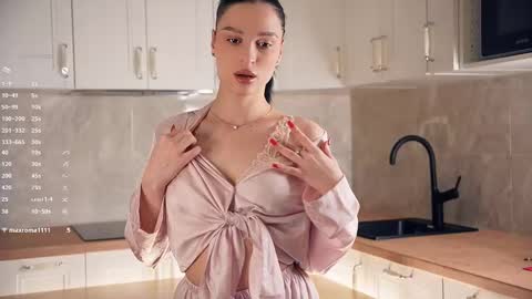 Snapshot of suziegoglia chatting on January 2026 09:17:01 PM Kristanna online show from January 2026 09:17:01 PM