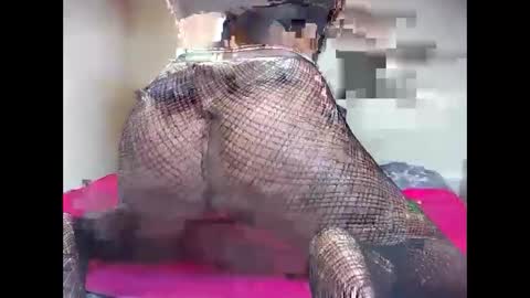 Snapshot of suzita510158 chatting on November 2025 05:40:01 AM Wildpeachy online show from November 2025 05:40:01 AM