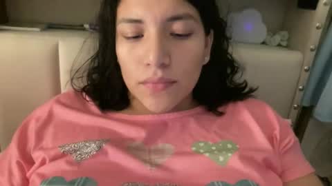 Suzy online show from November 2025 04:07:01 AM