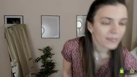 Suzy  next stream  Thursday Friday Saturday online show from January 2025 01:41:01 AM