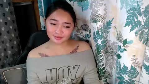 Snapshot of swallow_cummersx chatting on June 2026 11:02:02 PM Jasmine online show from June 2026 11:02:02 PM