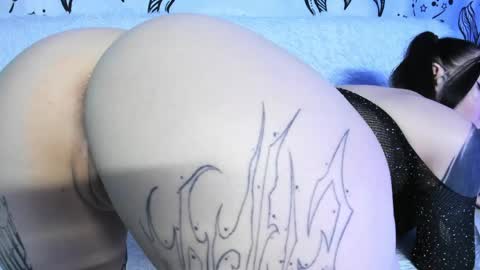 Luna Ootsutsuki online show from April 2026 04:01:01 AM