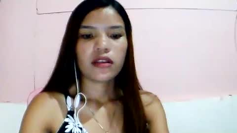 Snapshot of sweet01pinay chatting on June 2026 01:36:01 PM sweet01pinay online show from June 2026 01:36:01 PM