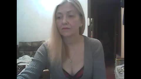 sweet4blonde609 online show from December 2024 07:31:02 PM