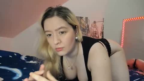 Snapshot of sweet4you1992 chatting on May 2026 09:35:02 PM Anne Marie online show from May 2026 09:35:02 PM