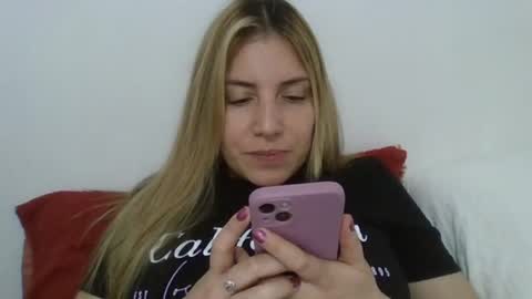 Snapshot of sweet__alana chatting on October 2025 01:06:02 AM Sweet  alana online show from October 2025 01:06:02 AM