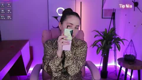 Sweet  Amily online show from November 2025 07:40:02 AM