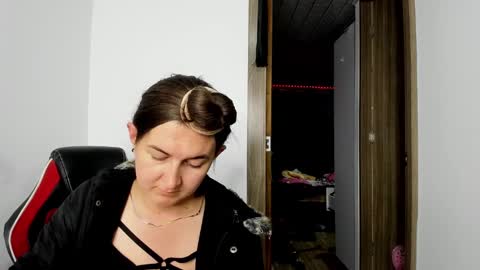 sweet__suck69bitch online show from March 2025 06:24:01 AM