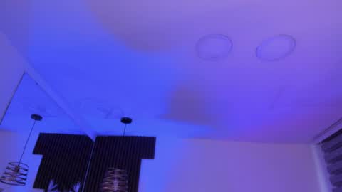 Snapshot of sweet_alicee__ chatting on May 2026 07:43:01 PM Alice online show from May 2026 07:43:01 PM