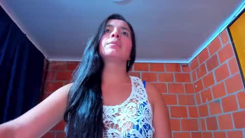 sweet and hot alaia online show from November 2025 12:27:02 AM