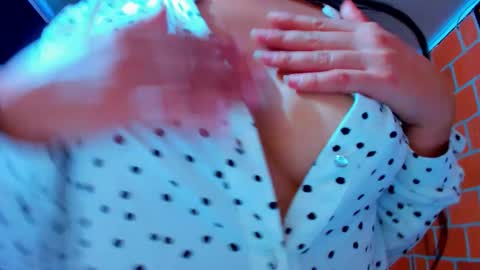 sweet and hot alaia online show from November 2025 11:56:02 AM