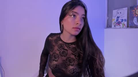 Snapshot of sweet_and_wild05 chatting on October 2025 07:09:02 PM Julieta online show from October 2025 07:09:02 PM