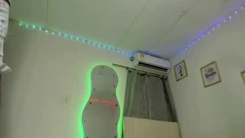 Snapshot of sweet_angelicaxxx chatting on October 2025 05:27:01 AM sweet_angelicaxxx online show from October 2025 05:27:01 AM