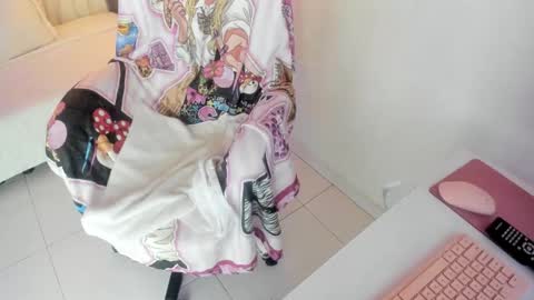 sweet_angelkanon online show from September 2025 12:13:02 AM