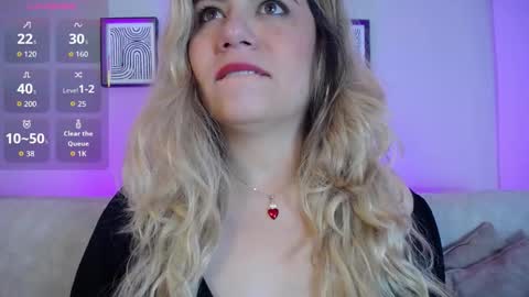 Bella Valery online show from January 2026 09:42:01 PM