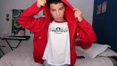 Snapshot of sweet_boys_xx chatting on December 2024 02:53:01 PM CristianBrayan PVT OPEN online show from December 2024 02:53:01 PM
