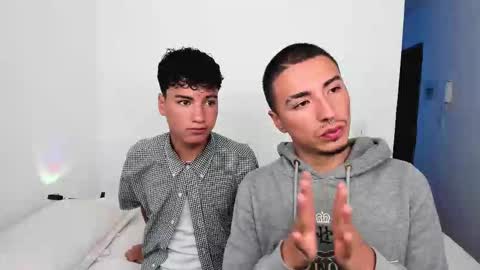 Snapshot of sweet_boys_xx chatting on October 2025 11:28:01 AM CristianBrayan PVT OPEN online show from October 2025 11:28:01 AM