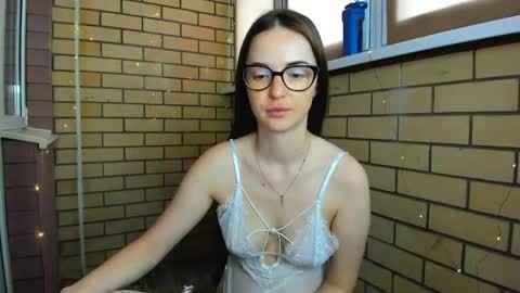 Snapshot of sweet_bun__ chatting on May 2026 09:50:02 AM Christina online show from May 2026 09:50:02 AM