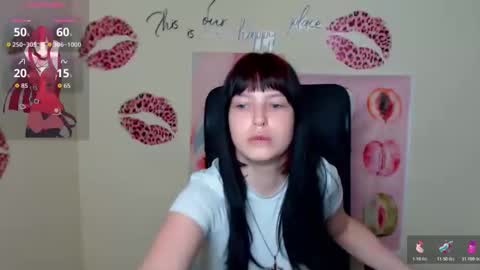Snapshot of sweet_cherryg chatting on May 2026 06:19:01 AM Ivy online show from May 2026 06:19:01 AM
